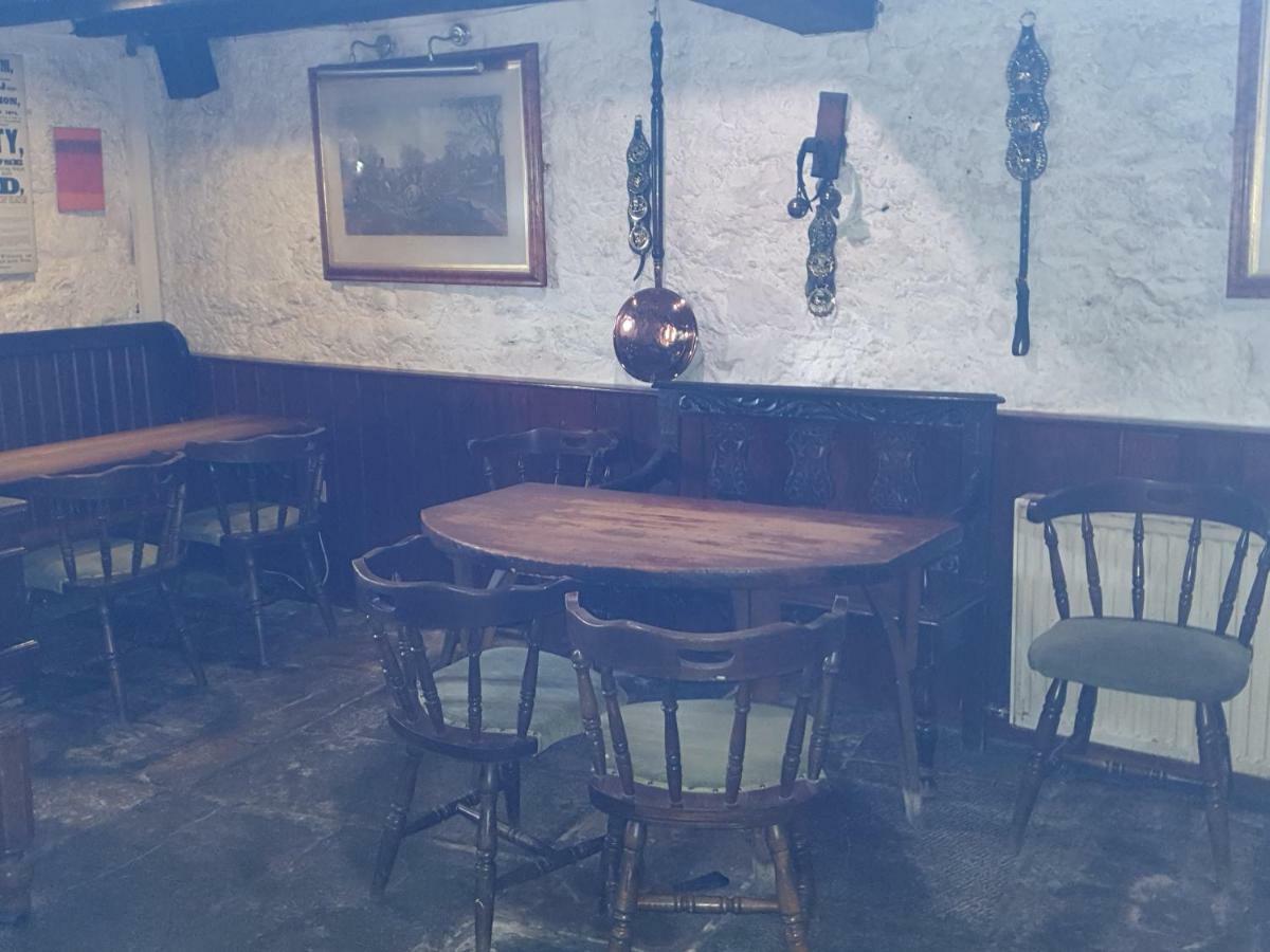 מלון ברוטון The Old Red Lion מראה חיצוני תמונה